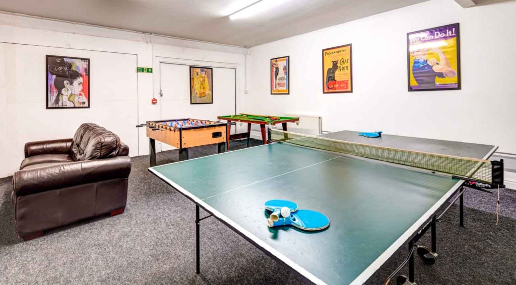 holiday cottage games room Staffordshire amenities